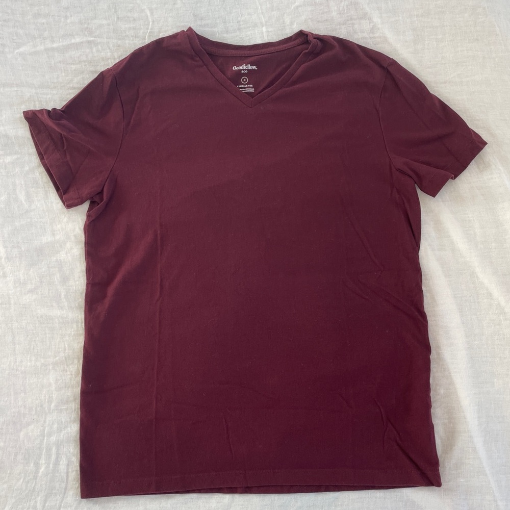 Goodfellow & Co. Burgundy V-Neck T-Shirt Sz M